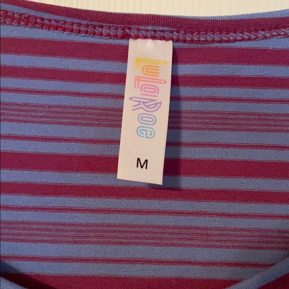 LuLaRoe Medium Lynnae Long Sleeve Shirt - Picture 2 of 5